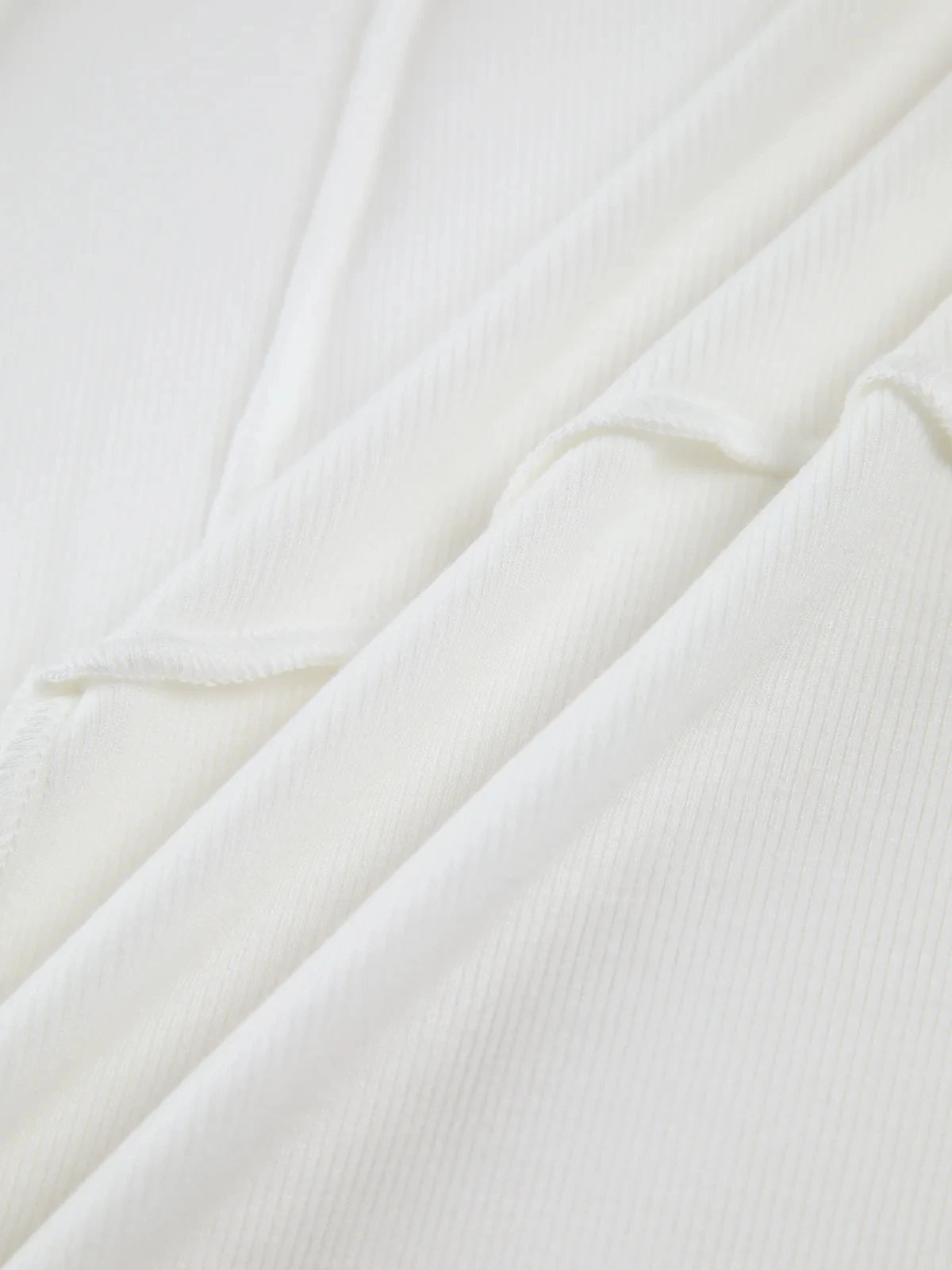 Basic Langarm-Top mit Paspelierung