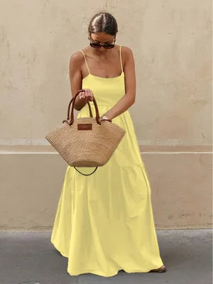 Einfarbiges rückenfreies Maxikleid